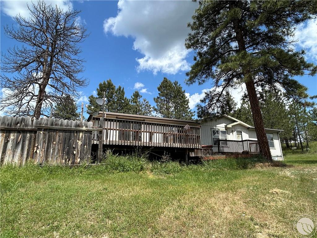 220 Johnnys Coal Rd Property Photo 3