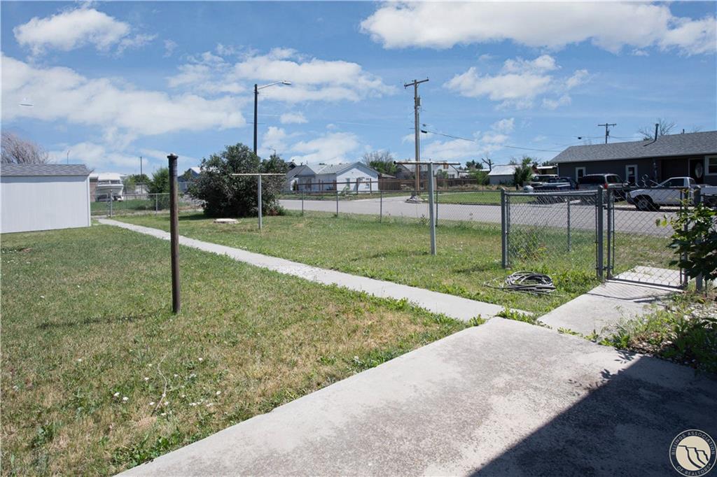 204 N Lewis Avenue Property Photo 7