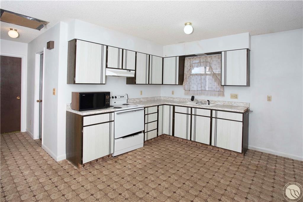 204 N Lewis Avenue Property Photo 13