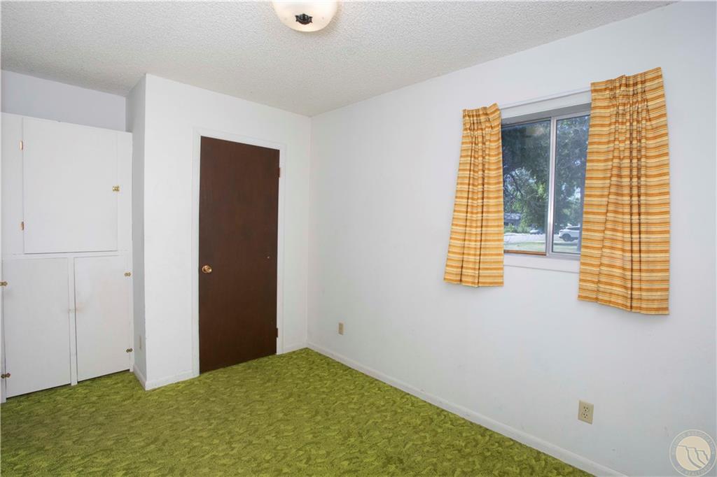 204 N Lewis Avenue Property Photo 21