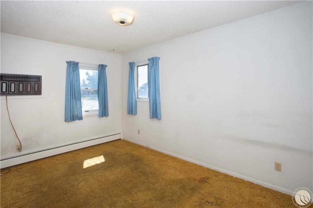 204 N Lewis Avenue Property Photo 22