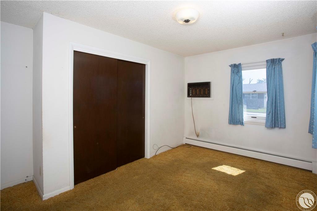 204 N Lewis Avenue Property Photo 23