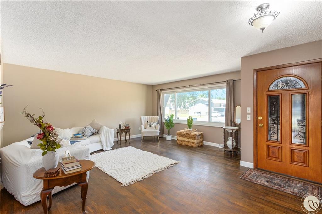 2214 Monad Road Property Photo 6