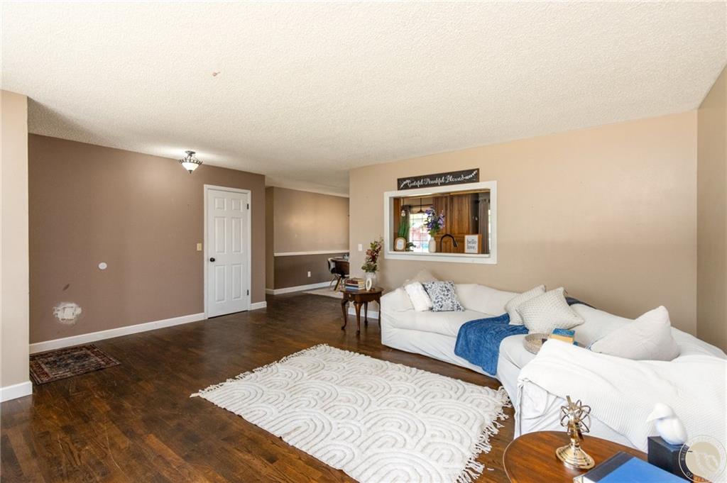 2214 Monad Road Property Photo 7