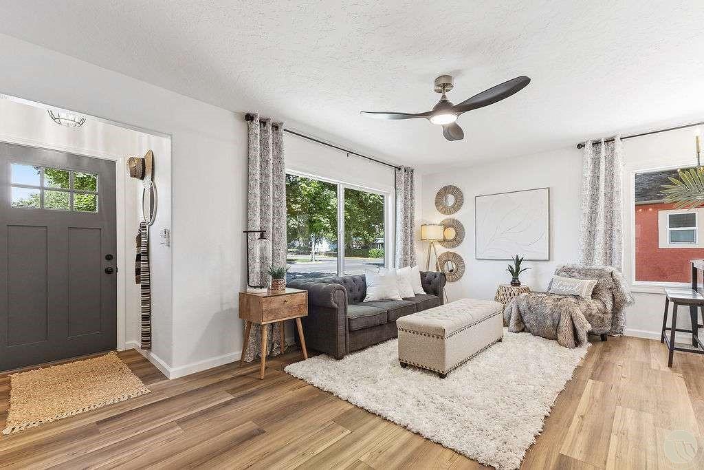 1508 Lewis Property Photo 4