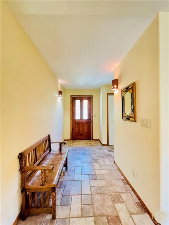 53 Fox East Bench Road Property Photo 4