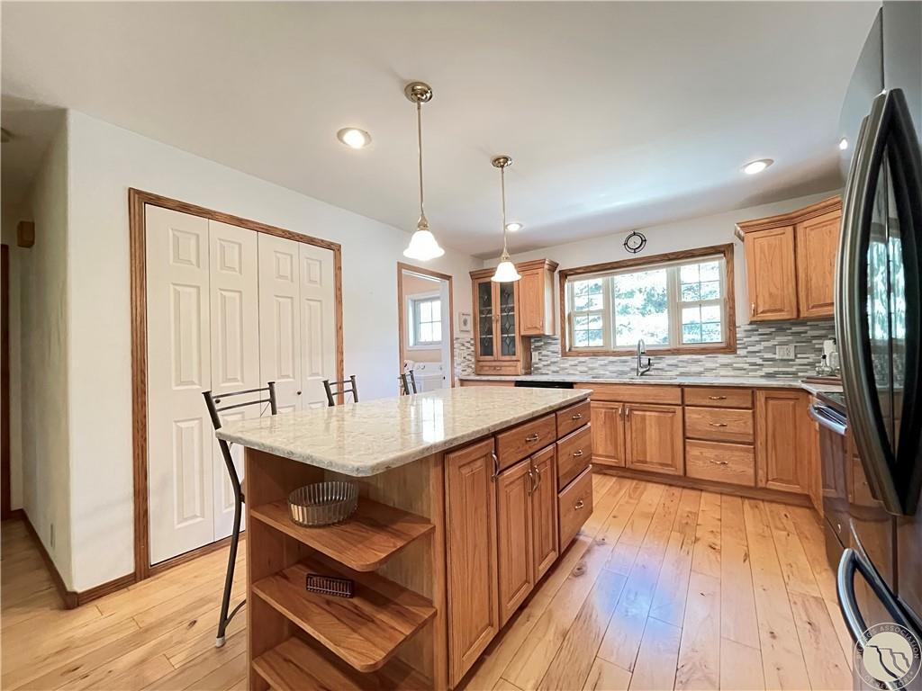 53 Fox East Bench Road Property Photo 6