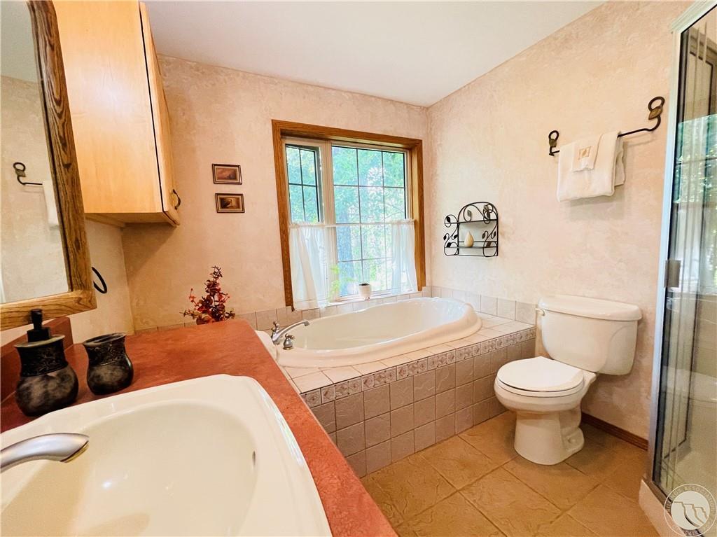 53 Fox East Bench Road Property Photo 19