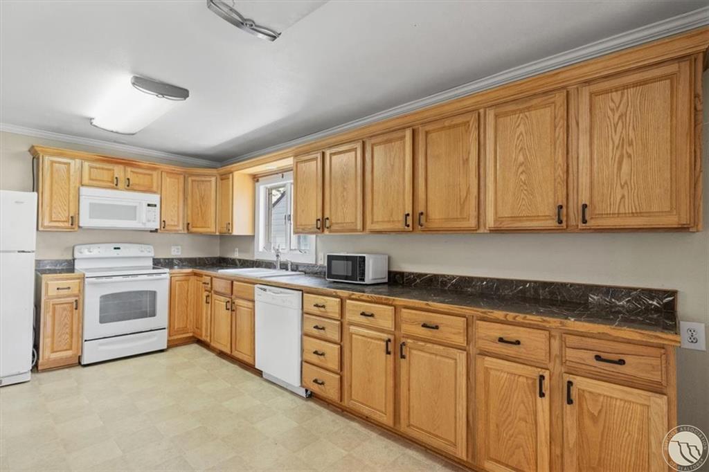 520 Colorado Avenue Property Photo 9