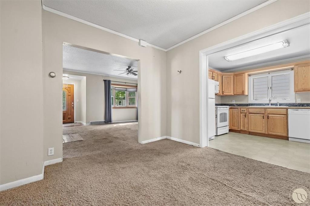 520 Colorado Avenue Property Photo 12