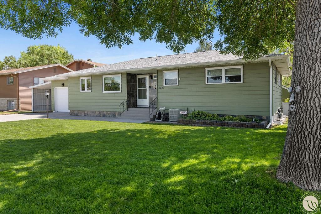 2332 Alderson AVENUE