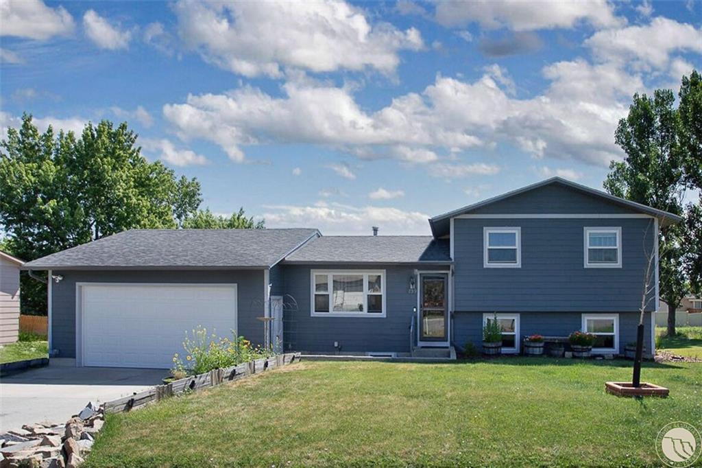 739 Bazaar Exchange Property Photo 1
