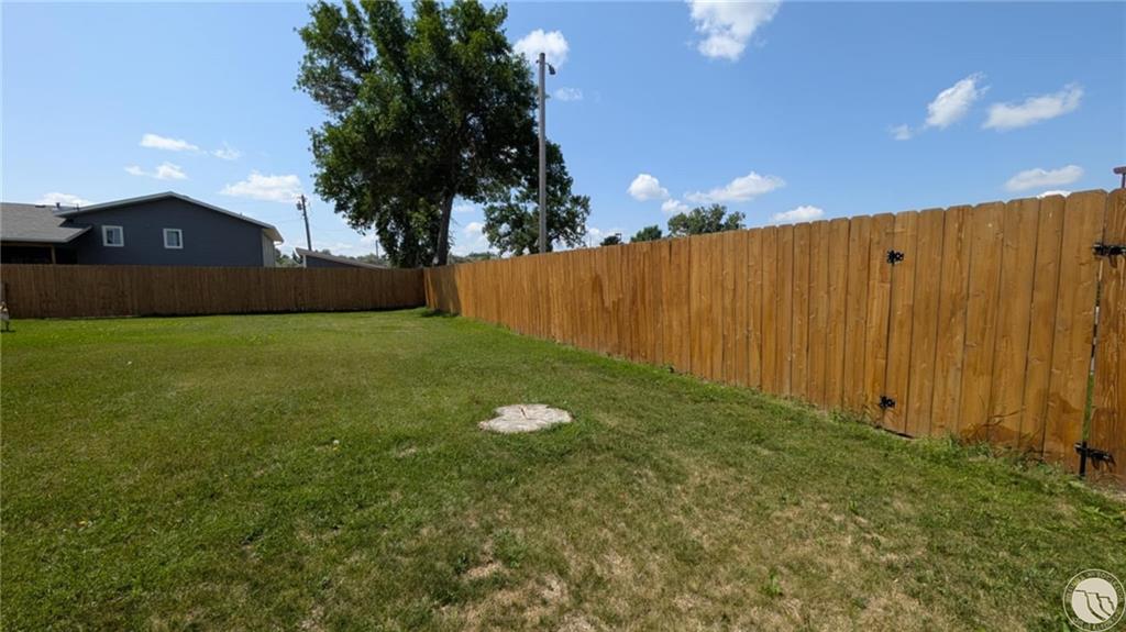 449 12th Property Photo 10