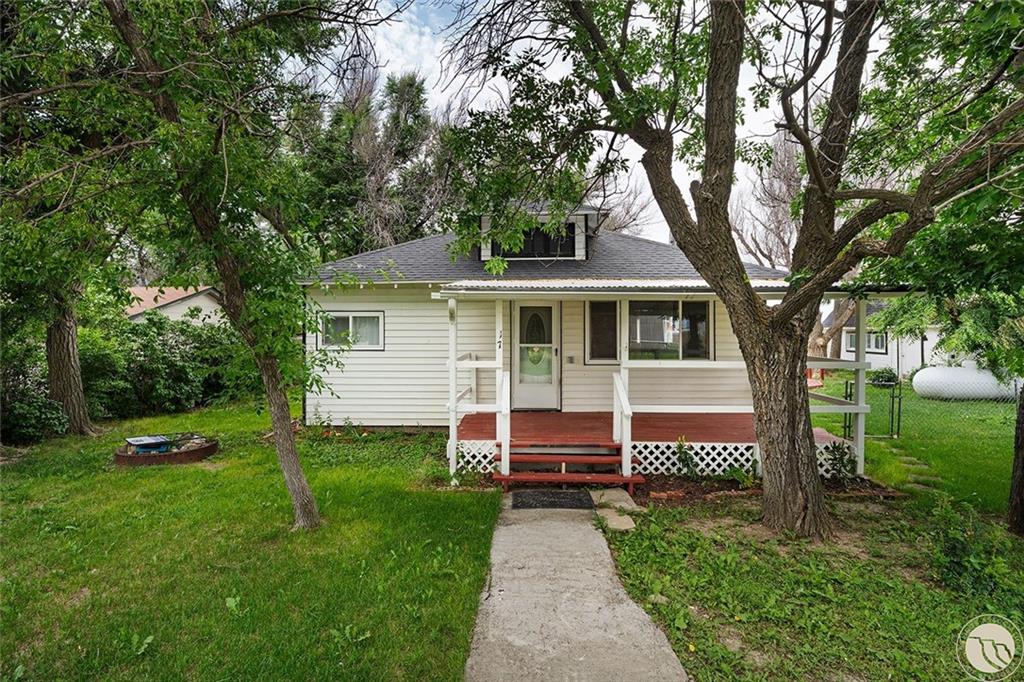 17 Box Street Property Photo 1