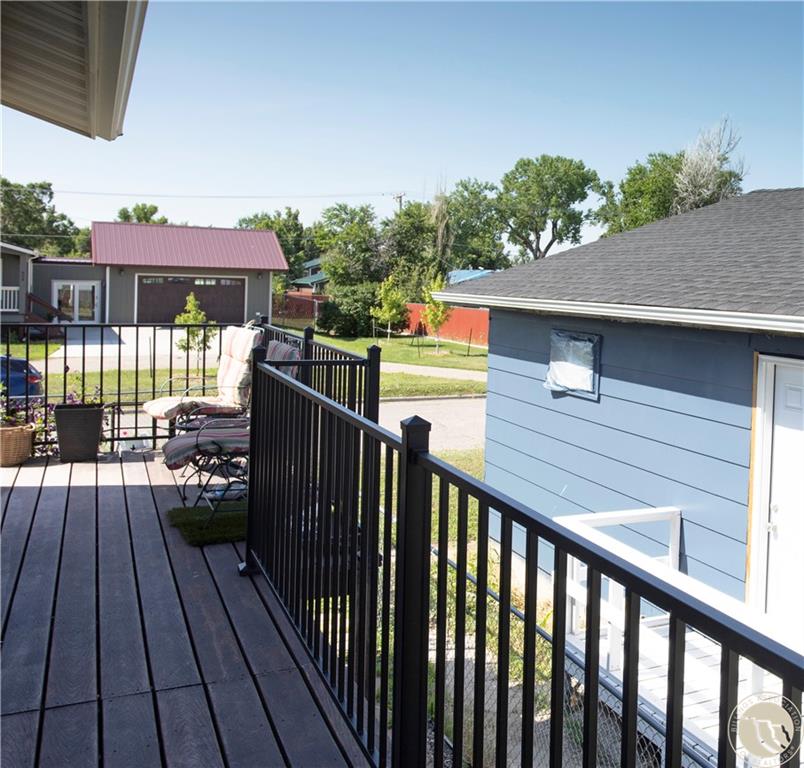 805 2nd Property Photo 4