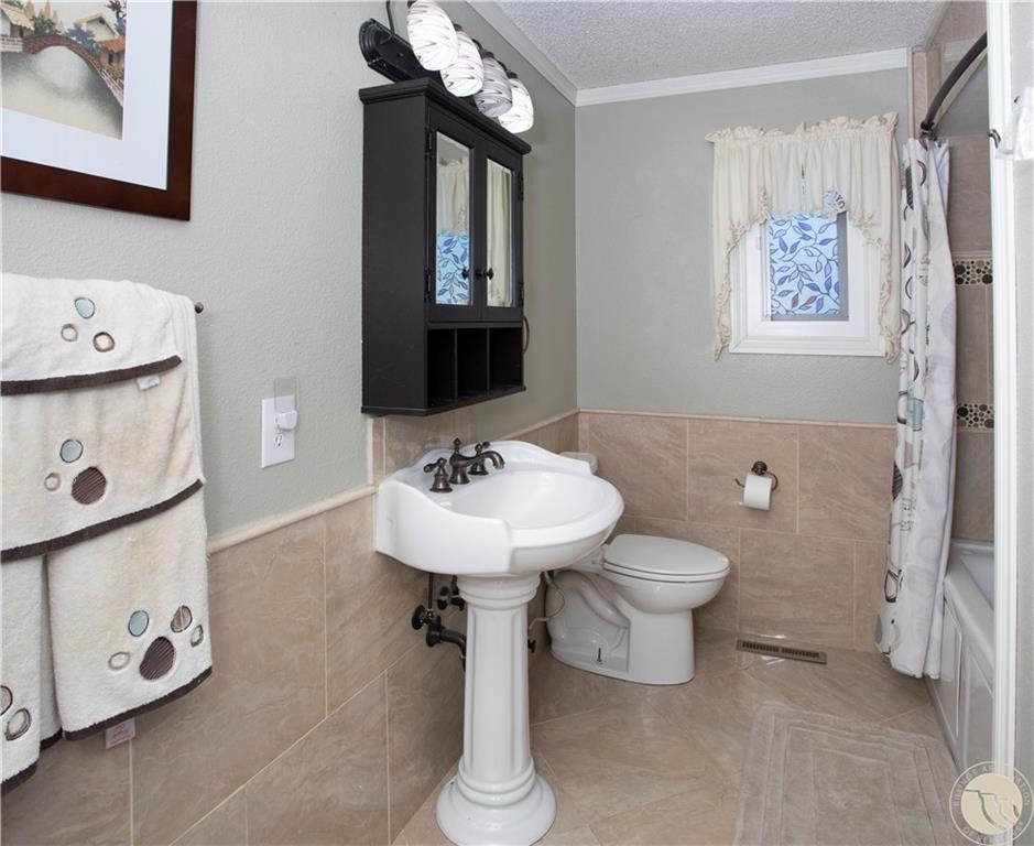 805 2nd Property Photo 19
