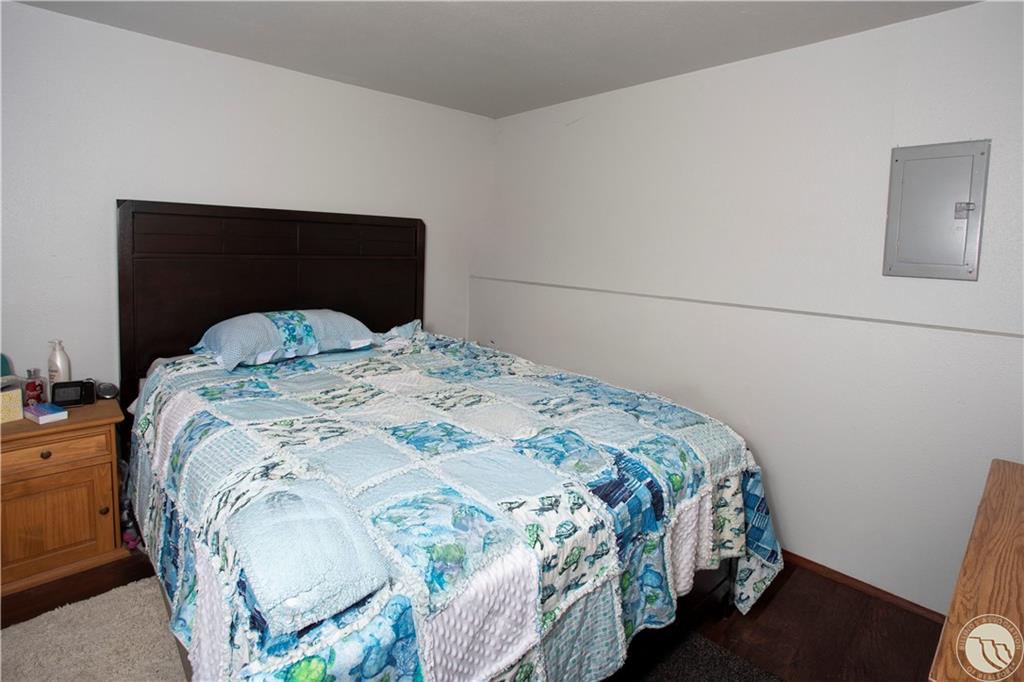 805 2nd Property Photo 28