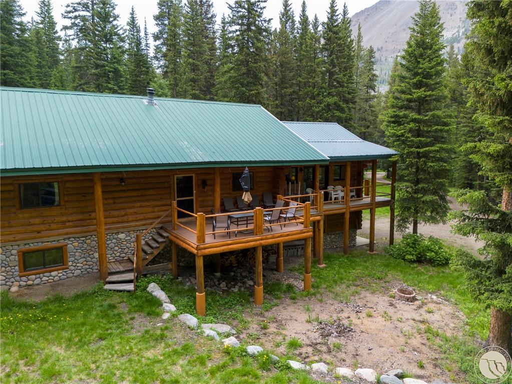6 Arrowpoint Property Photo 2