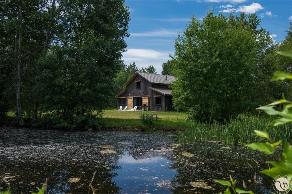 8008 Us Hwy 212 Property Photo 1
