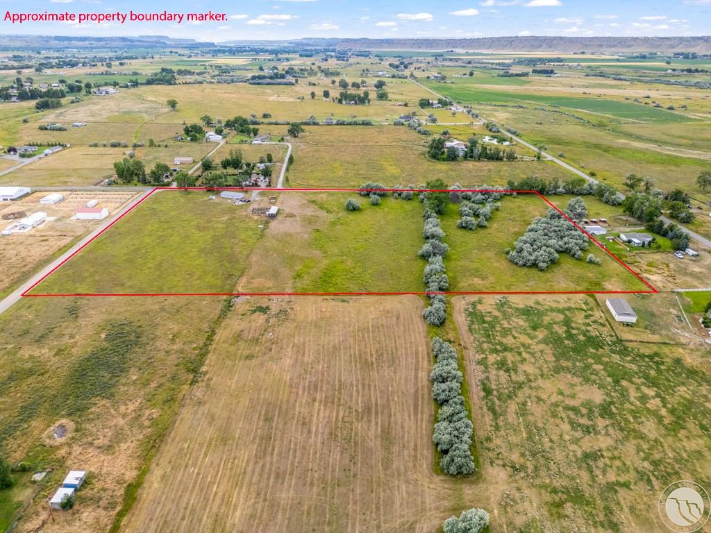 2307 Sportsman Park Road Property Photo 2