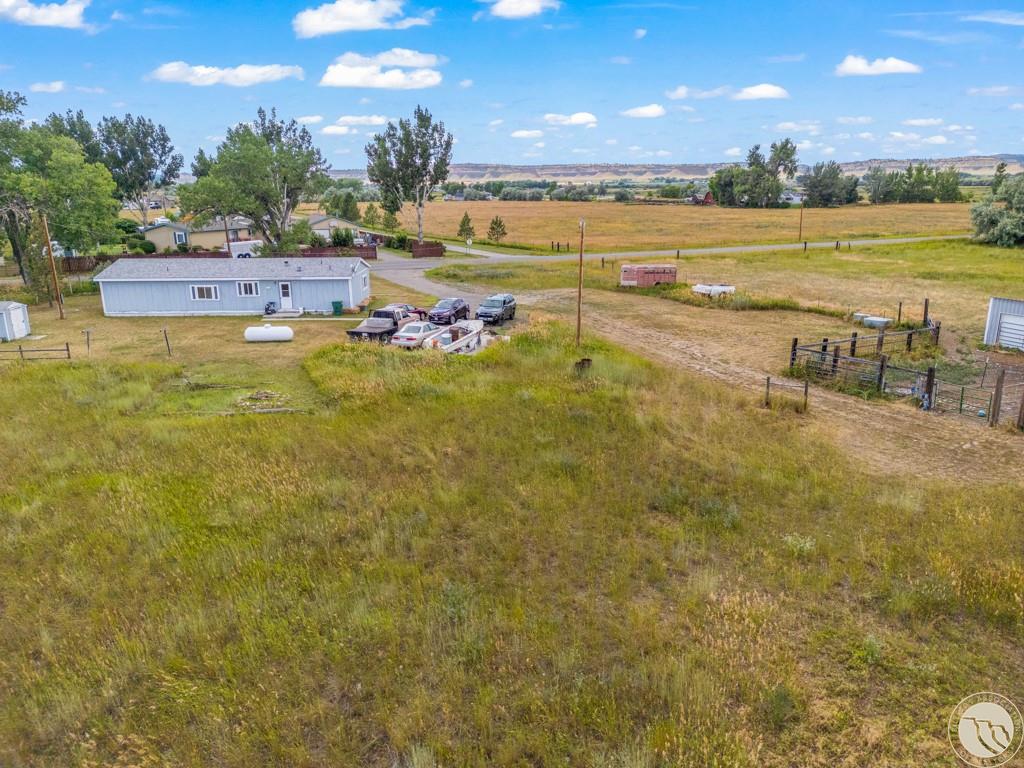 2307 Sportsman Park Road Property Photo 3