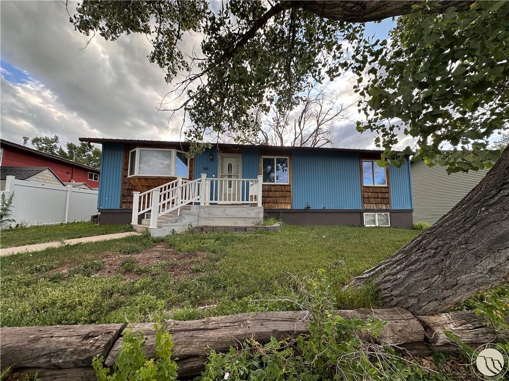 511 S 5th Street W Property Photo 1