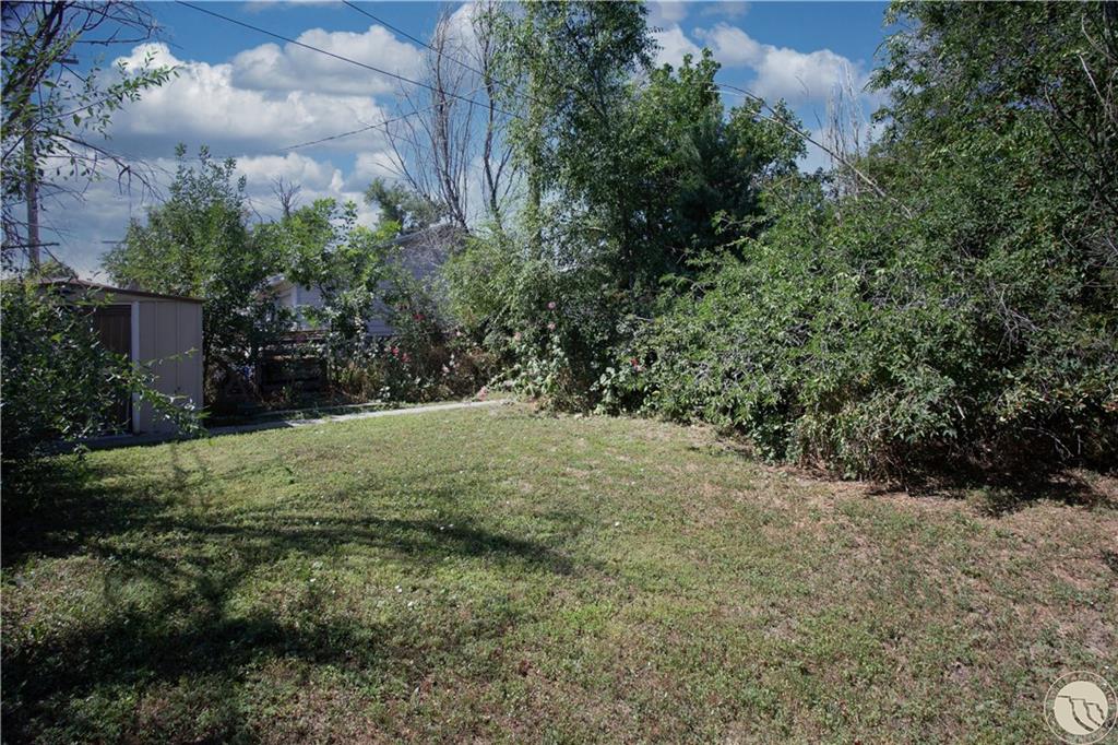 1017 N Crawford Avenue Property Photo 9