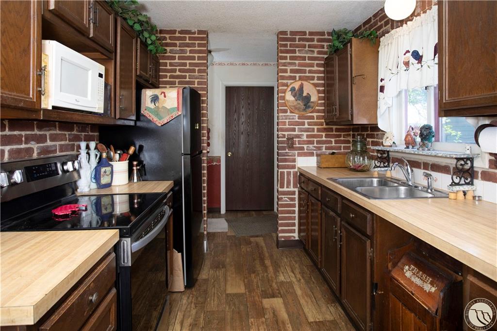 1017 N Crawford Avenue Property Photo 13
