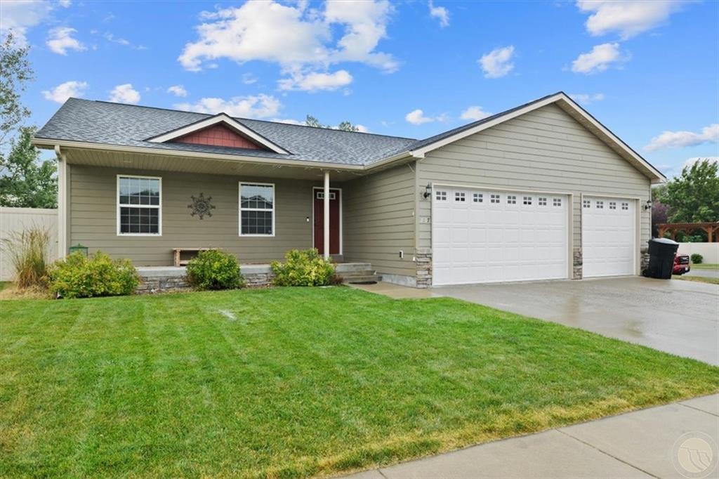 1007 Great Northern Road Property Photo 1