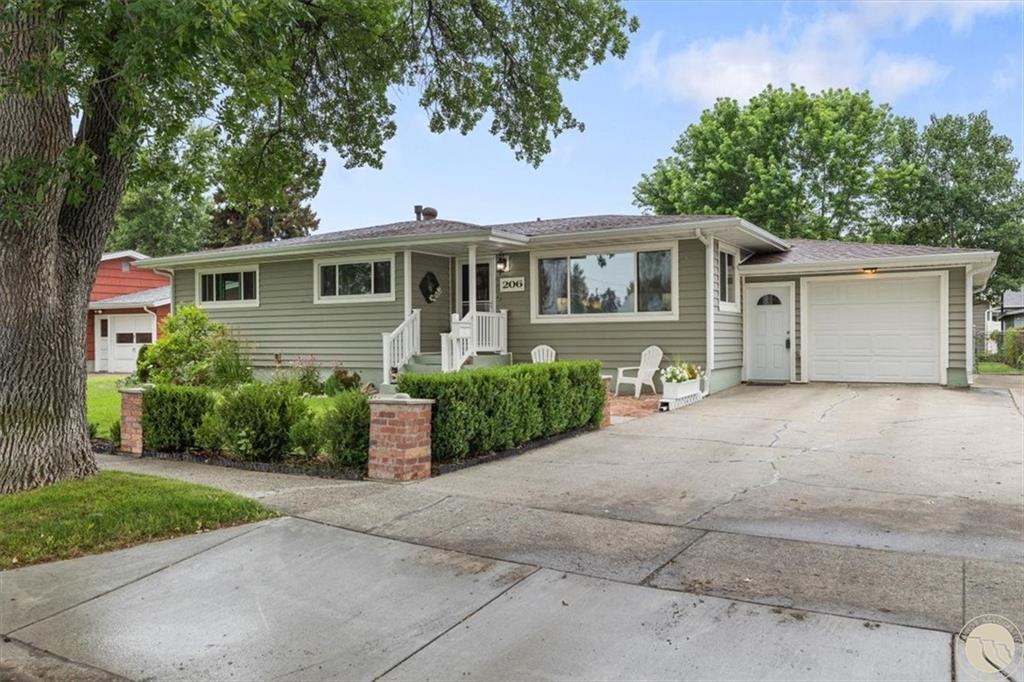 206 Birchwood DRIVE