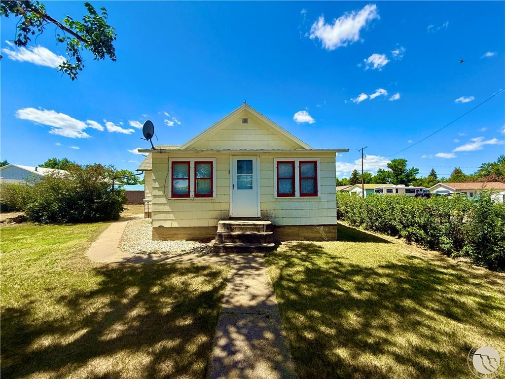 310 3rd Street Property Photo 1