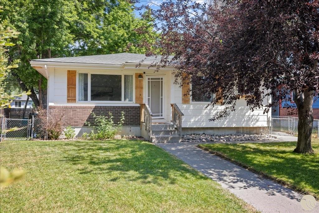 465 Byrd Street Property Photo 1