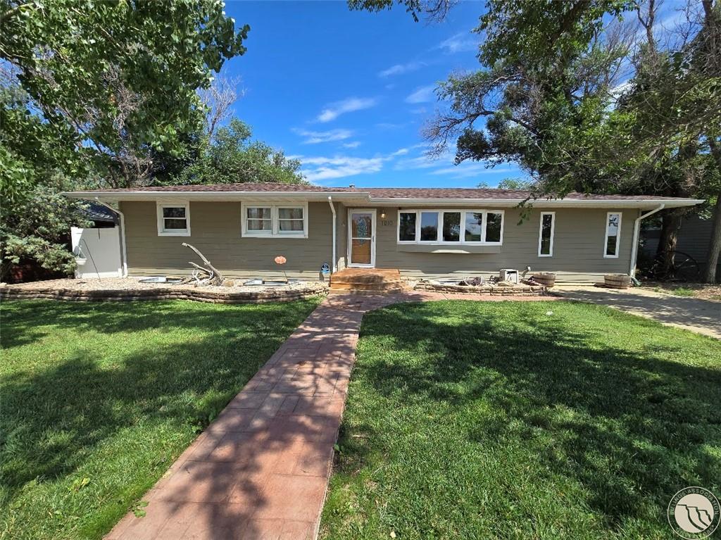 1210 S 2nd Street Property Photo 1