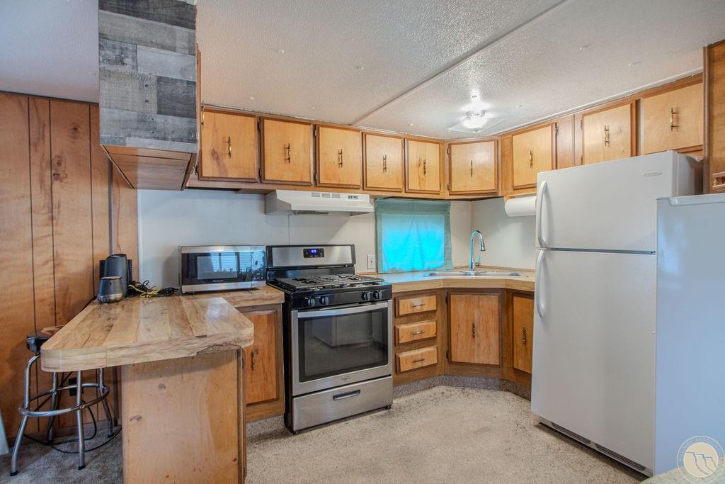 7 W Meadows Property Photo 7