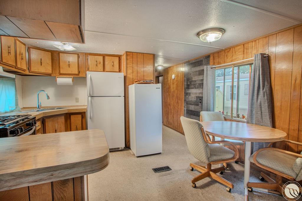 7 W Meadows Property Photo 10