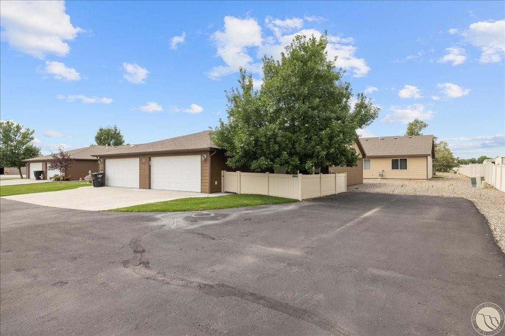 5325 Frontier 2 Property Photo 1