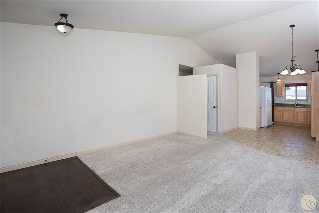 4429 Lux Avenue Property Photo 4