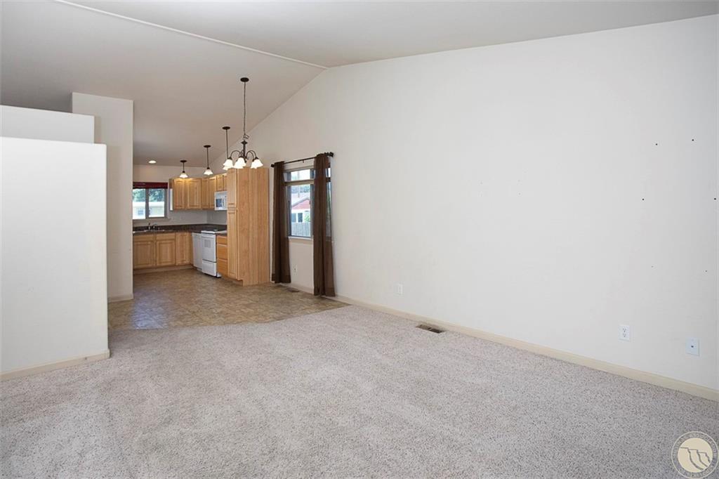 4429 Lux Avenue Property Photo 5