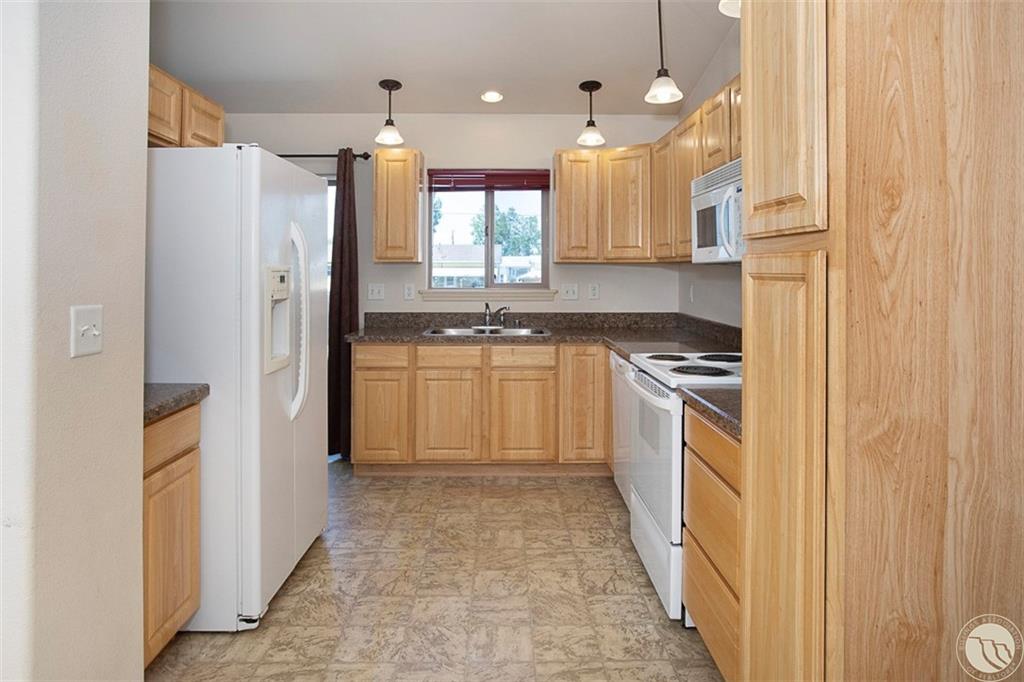 4429 Lux Avenue Property Photo 7