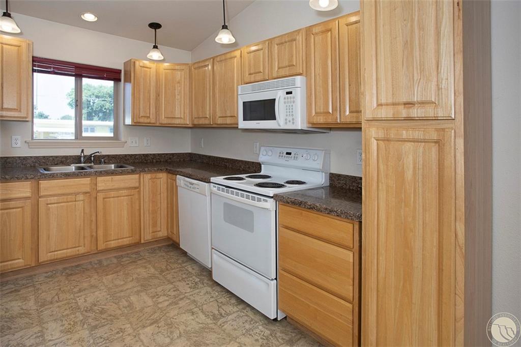 4429 Lux Avenue Property Photo 8