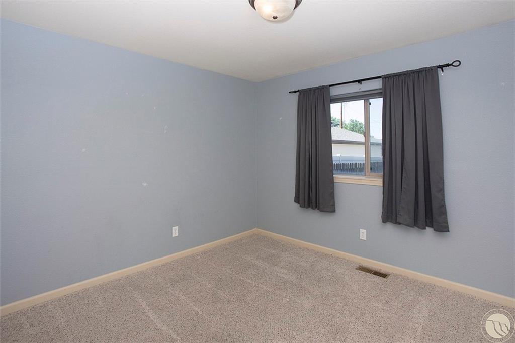 4429 Lux Avenue Property Photo 12