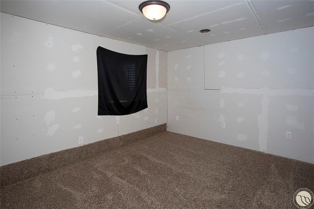 4429 Lux Avenue Property Photo 16