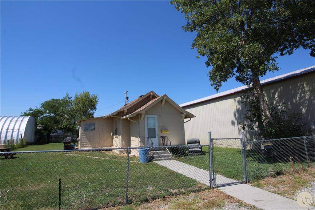 112 N Crow AVENUE