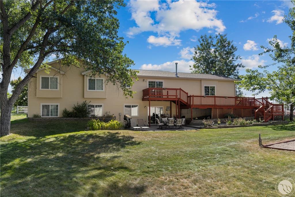 1935 Outlook Drive Property Photo 1