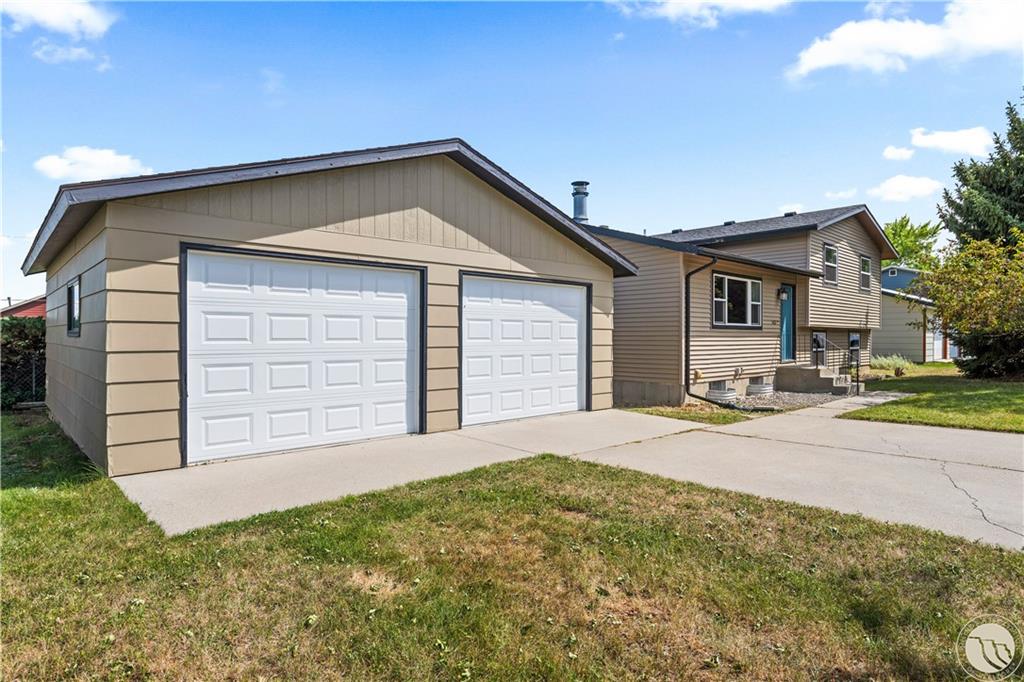 673 Bazaar Exchange Property Photo 1