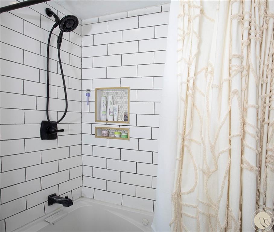 229 Avenue B Property Photo 20