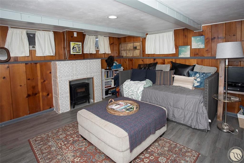 229 Avenue B Property Photo 27