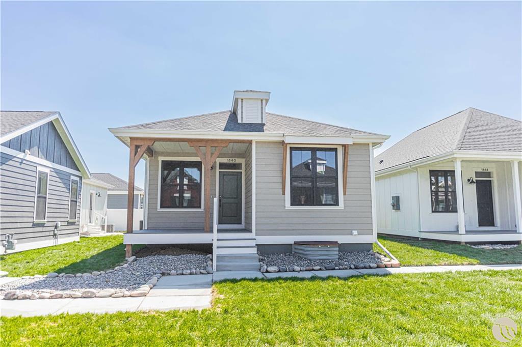 1840 St. Peter LANE Property Photo 1