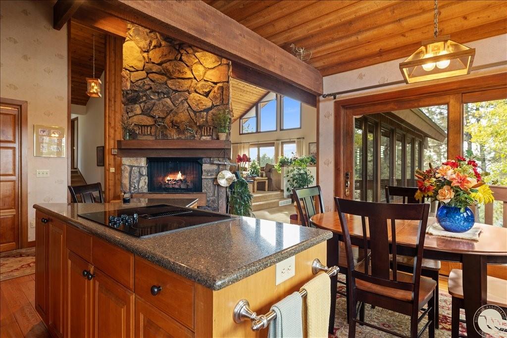 228 Emerald Hills Drive Property Photo 4