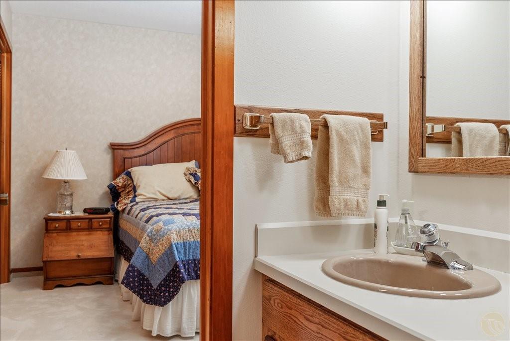 228 Emerald Hills Drive Property Photo 20